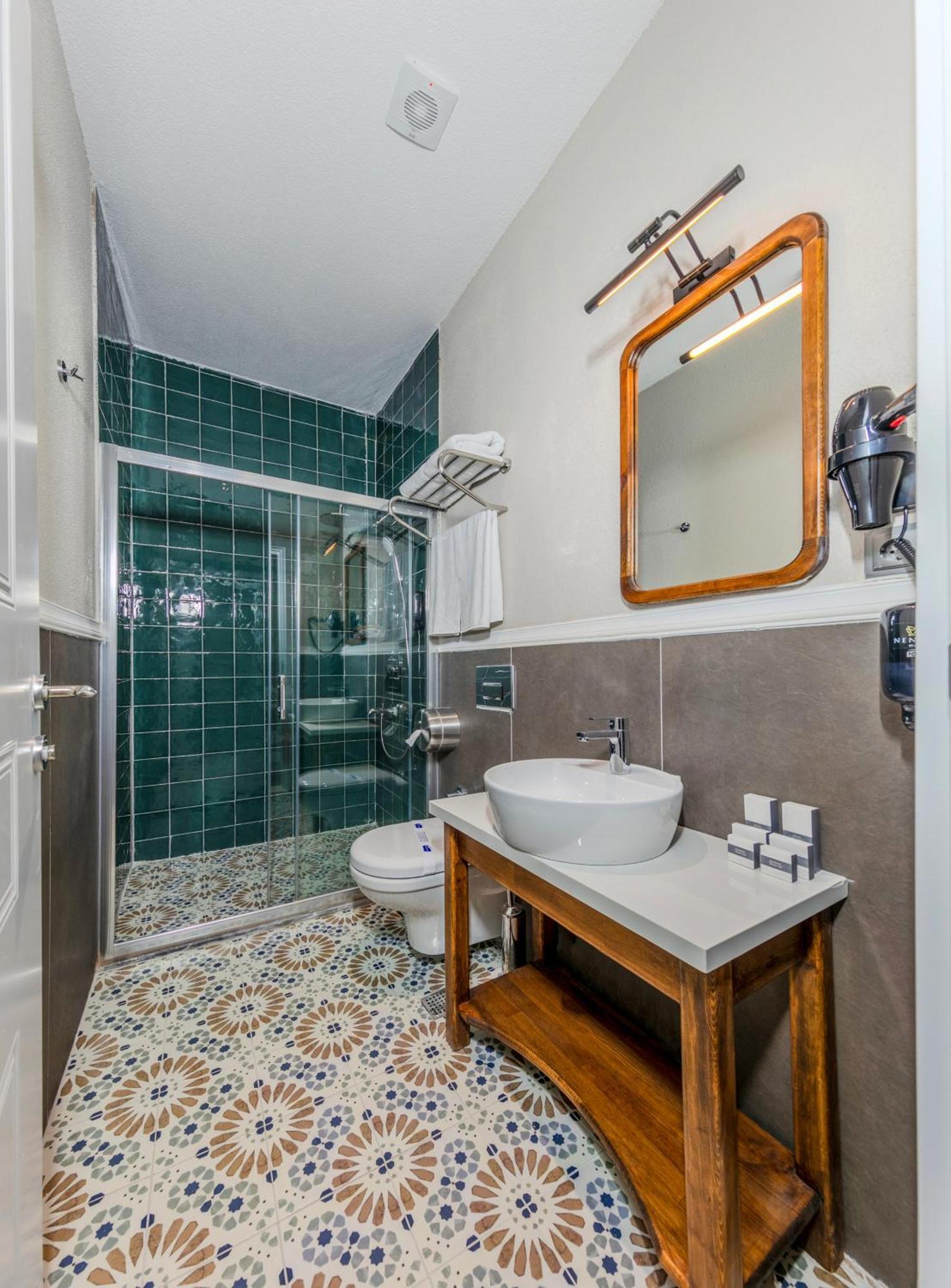 Nenessa Airport Hotel Arnavutkoy Luaran gambar